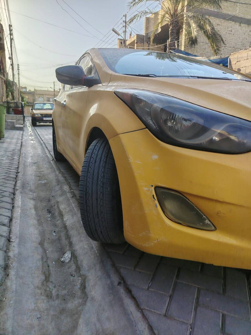 سلام عليكم عندي لنتره مديل 12 وارد امريكي حادثه من امريكه جاملغ خلفي فقط  سياره فول مواصفات مكينه 2000 دوش  سعر 80 وبيه مجال حك جيه مكاني بغداد رشاد شراي يتصل **********************
