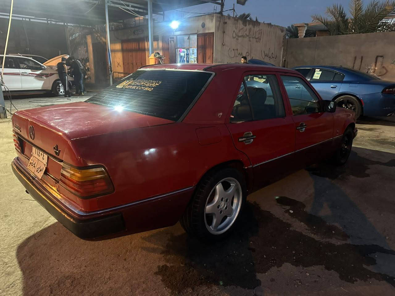 دب مرسيدس للبيع موديل 88 رقم سليمانيه محرك 3000 فيفيتي جديد حداده عامه شغل درجه اولى سياره بلاديه حلوه وجاهزه اي استفسار اتصل على رقم *********** السعر 42 وبيه مجال العنوان البصره ناحيه الشافي
