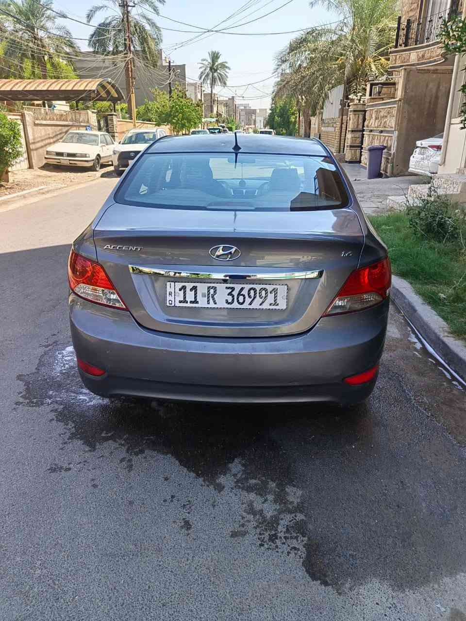 السلام عليكم اكسنت للبيع موديل ٢١٥ مكان السياره كاظميه السعر ٩٥ اتصل ع ***********
