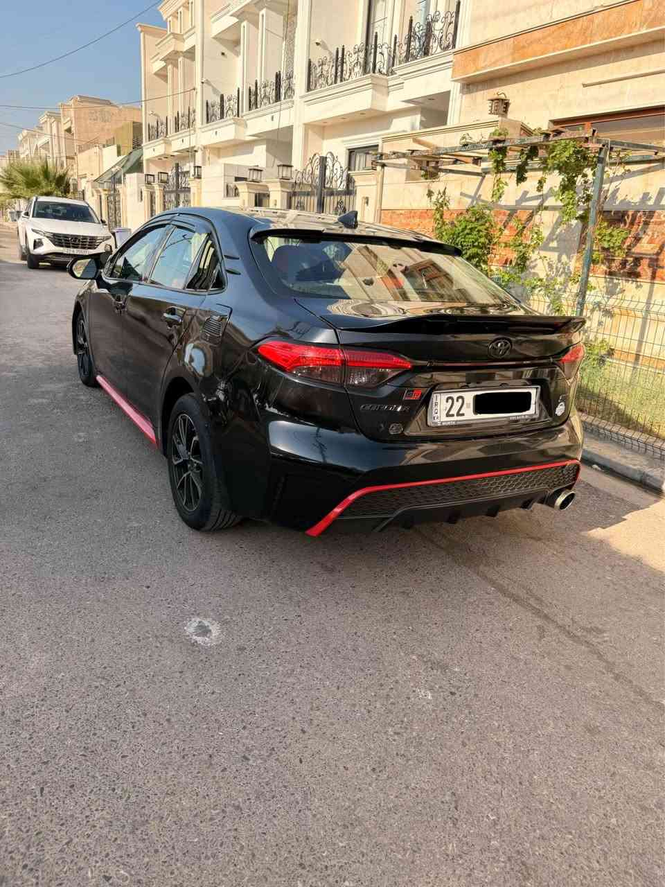 TOYOTA COROLLA 2020 XLE
قەپات قەپات مواسەفەتە و جوانکاریەکی زۆر زۆر بۆ کراوە سەیەرەکە زۆر جوانە و نمونەیە لە جوانی لەسەر دەقی شەریکە ماوەتەوە هەموو شتیکی بەشەرتە و گێر و مەکینە و کارەبایاتی تەقە و رەقە و هەموو شتیکی بەشەرتە و چوار تایەی نوێی لەسەرە هیچ مەسروفاتیکی تیدانیە سەیەرەکە سلایتە و راداری و خەتی جەدە وو بەسمە و ویرلیس چارچ کامیرای دواوە و حەساسی پشتو پێش و ئۆتۆ ستۆپ و حەساسی تەنیشەکان واتا قەپات مواسەفەتە و سەیەرەکە بەناوی خۆمە مانگێکە سەنەویو هەزەم بۆ نوێکردۆتەوە و پێش و پشتی کەپسە و تەنها ٦ پارچەی بۆیاغە و ژورەوەی نەگرتوە
رەقەم تلفون
(***********)
(***********)

تويوتا كورولا 2020 XLE
السيارة مواصفاتها كاملة ومليئة بالتجهيزات، وتم عمل الكثير من التعديلات والتجميل عليها، وأصبحت السيارة جميلة جداً ومميزة، وهي فعلاً نموذج للجمال والأناقة.

السيارة بحالة ممتازة جداً، والمحرك والقير والكهرباء وكل شيء فيها يعمل بشكل ممتاز ولا توجد فيها أي مشاكل أو مصاريف.

أربع إطارات جديدة مركبة عليها، والسيارة سلايت، وتحتوي على رادار ونظام المحافظة على المسار.

السيارة كاملة المواصفات، ومُسجلة باسمي منذ شهر، وتم تجديد السنوية لها. يوجد كبس أمامي وخلفي، وتم صبغ 6 قطع فقط، أما الداخلية فلم تتعرض لأي ضرر أو صبغ.

للاستفسار:
📞 *********** أربيل, العراق
