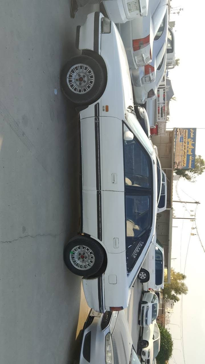 ماشاء الله تبارك الرحمن 
مازده 626 كير عادي 8 بخ مرغوب 
موديل 90 رقمها دهوك سنوايه منتهي
كير محرك بيلادي بل شرط
صبخ ولا عام حيزام
تحويل غرامات وكاله بل شرط سعر27 وبي مجال قليل
سيارا مكان اربيل 
***********واساب أربيل, العراق
