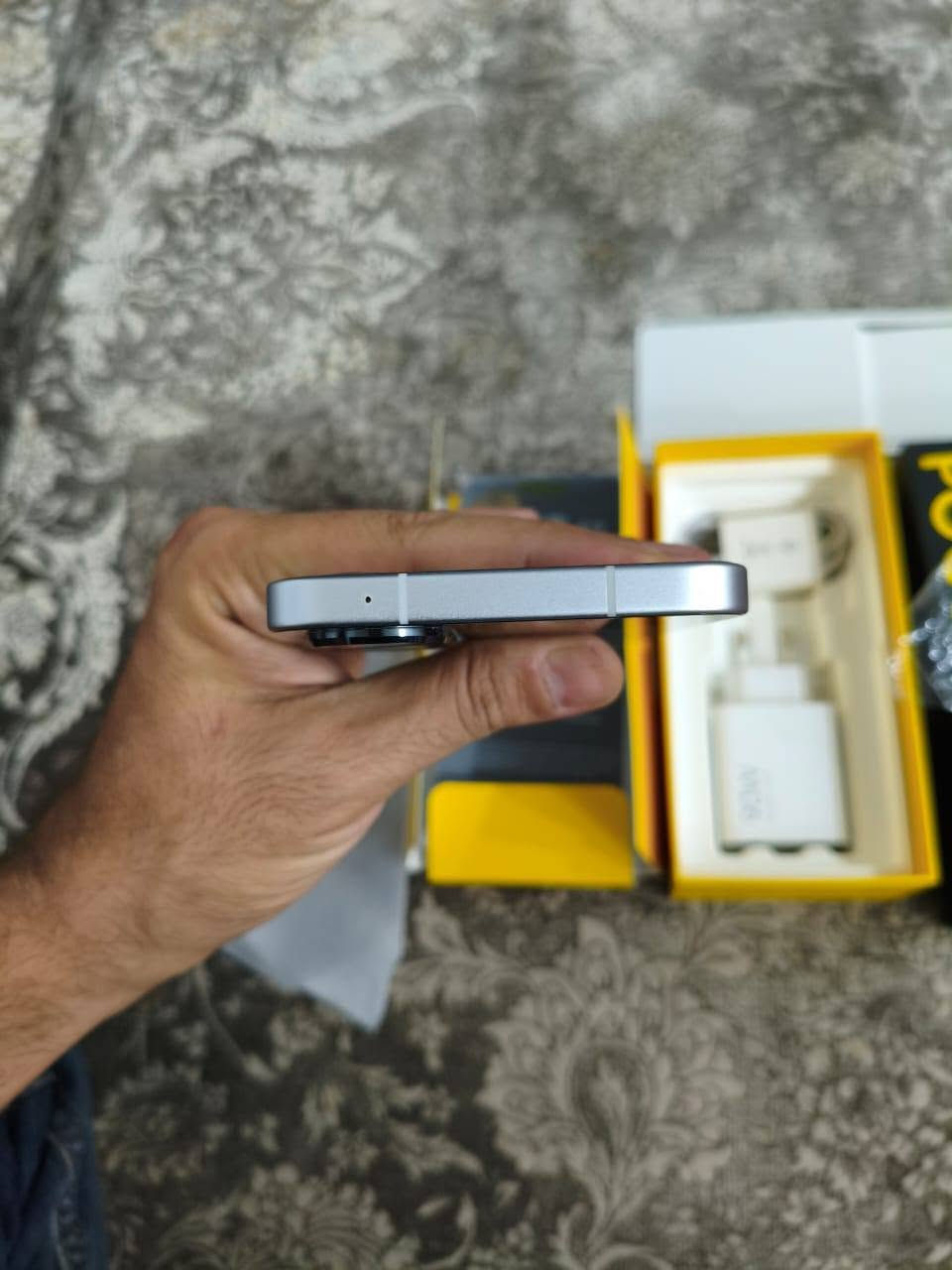 Poco f7 5g
فرۆشتن و گۆڕینەوە

  زەمانی شەریکەی نزیکی ١٢مانگی ماوە

0️⃣ %٩٩خاوێن بەهەمو شەرتو زەمانێک 
1️⃣کامل ئەشیای خۆی لەگەڵە
3️⃣زاکیرە  512گێگا و ڕام 12+12 گێگا 
4️⃣بۆ هەمو یاریەک ئاگرە ١٢٠ fps
5️⃣باتری     / 6500. 90 وات 
6️⃣ snapdragon 8s gen4  🎆
7️⃣ip 68 
 نرخ  525هەزار قفڵ تکایە معاملەی مەکە

***********  وەتسئەپ أربيل, العراق
