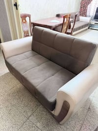 تخم قنفات نظيف جدا . بغداد . المنصور. موبايل 07728573473