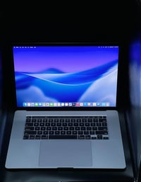 MacBook Pro 32GB 2019 16 ماك بوك برو ١٦ بوصة ٢٠١٩ المواصفات:- -حجم الش...