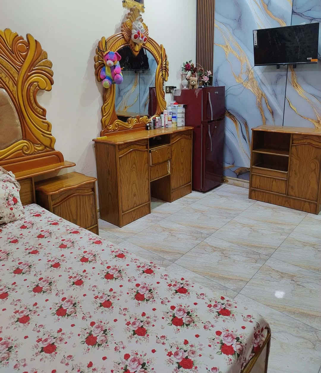السلام عليكم غرفه اخشاب صاج عراقي للبيع #لسعر900 وبيهه مجال مكاني فلوجه حي الشهداء قرب ابو نسوره 
*********** واتساب
*********** وتساب
