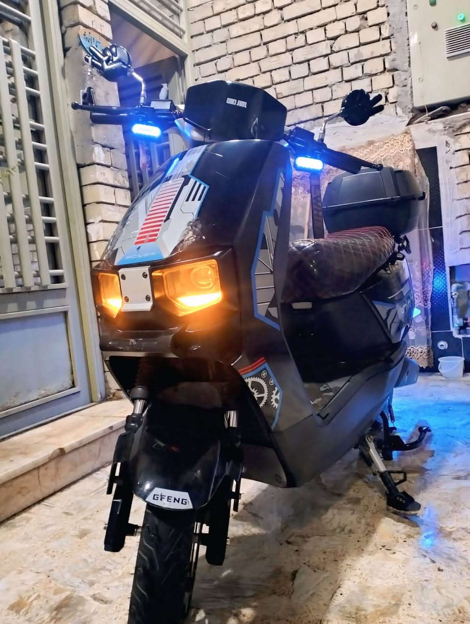 سلام عليكم درجة سكنس جبلي ام اعيون موديل 2025 مواصفات فول
نضام 3سرع
عدد البطاريات 6 مسطره 
12فولت 
صندوق خزن كبير
لايت عالي ناصي 
السرعه الفعليه 90
التايرات جوبلس كبار
ستان جانبي

بريكات هدروليك 
الشاحنه وياها 
ابيثري صوت عالي
درجة وياها سويجين وكارتين 
جهاز انذار ضد السرقة 
وياها درع امامي 
منفذ يوسبي شحن المبايل
 Rنضام رجوع للخلف  
وبيها نضام Pايرباك
بيها درع 
المكان البلديات 
***********رصيد
***********واتساب
