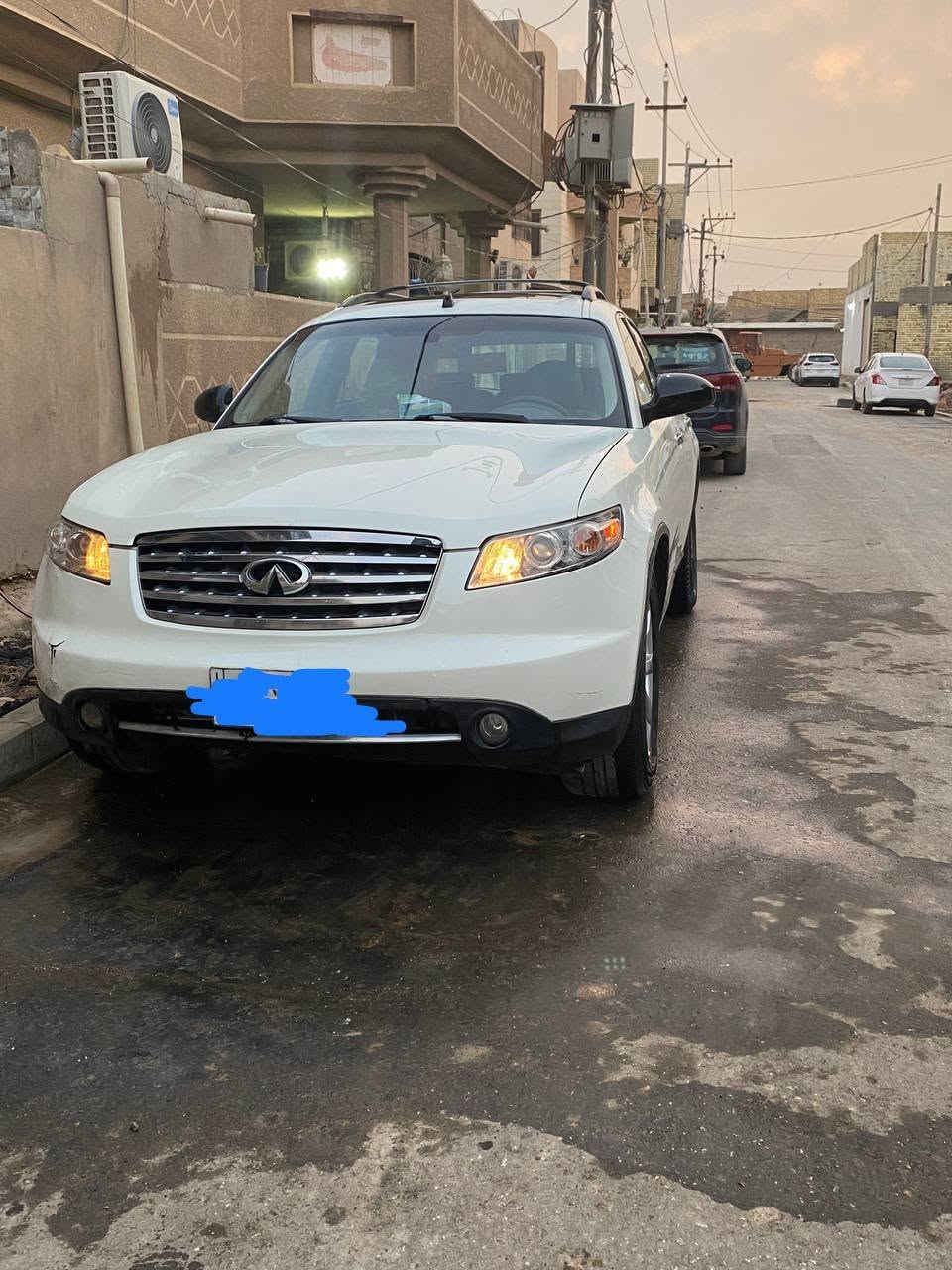 السلام عليكم
نيسان انفنتي fx35 وارد 2007 مصبغة عام جمالية بيها ضربة الباب الخلفي دون دواخل رقم بغداد دولي إنكليزي السعر 50 وبيها مجال بسيط مكانها نجف *********** كشنات جلد كهرباء وتدفئة بصمة مكينة وكير تبريد جاهزة السيارة
