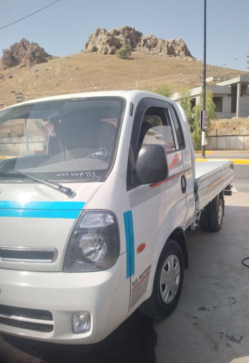 ((بسم الله الرحمن الرحيم))
بۆ فرۆشتن

كیا 3000 ئۆتۆماتیک

تازە داغل  بڕاوەی دوبەی

سۆپەر مەكینە ڕەش

بیلاد 2011 مەرغوب

پێشی كراوه 2023

72 هەزار ڕۆیشتوە

بیلاد ناوسەلە

سەیارەیەكی فول مواسەفات

دانسقەو بێ ڕزیوو بێژەنگ

پێنج دوگمە

كوشن هیتەر 

كوشن هەوا

ئاوێنە هیتەر

ئاوێنە كارەبایی

سارد و گەرم لەسەر سویچ

كارەبای كامل جاهیزە

دەعامی دواوەی بەستراوە

بەشەرتی گێڕ و مەكینە

شەش تایەی لۆك

دووسپێری بیلاد تازە

بۆدی لۆك سفر

ناوبۆدی سفر

هەموو گیانی وەك دەقی شەریكە ماوەتۆ

10بەشەرت فیتەر

گێر و مەكینەو ئەكسل بەشەرت

 دانسقەیەو ماڵی دۆستە

شوێن / سەیدسادق 

بۆنرخ تەلەفۆن بكە

***********

***********
