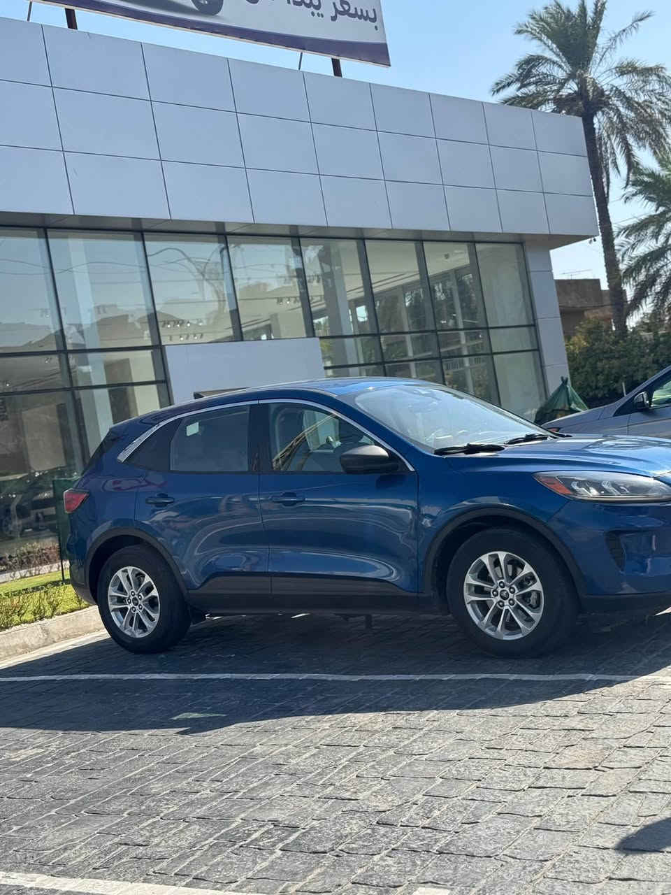 فورد إسكيب 2022 - فئة SE
اللون: أزرق

رقم بغداد

وارد أمريكا

حادث: جاملغ جهة اليسار

المواصفات:

• محرك 1.5 لتر EcoBoost تيربو - 3 سلندر

• قوة 181 حصان

• ناقل حركة أوتوماتيك 8 سرعات

• نظام دفع أمامي

• شاشة لمس 8 إنش - نظام SYNC 3

• بلوتوث - USB - أندرويد أوتو و أبل كاربلاي

(Keyless Entry) دخول ذكي •

• تشغيل بصمة

(Driving Modes) أنظمة قيادة •

• كاميرا خلفية

• ويل ألمنيوم 17 إنش

• مصابيح LED نهارية

ماشيه 83km

سعر 130 بيها مجال 

مكاني بغداد الكرخ 

***********
