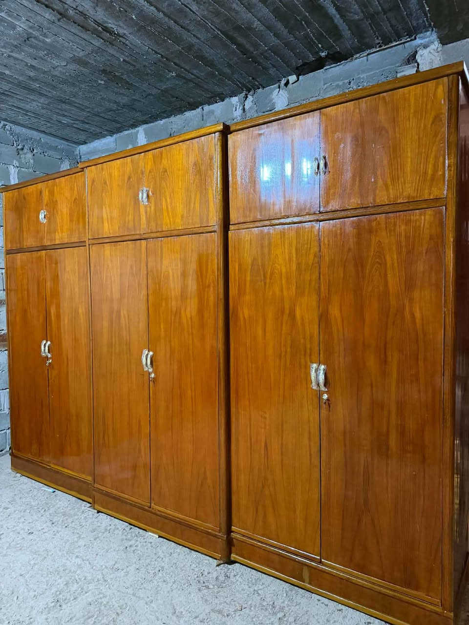 سلام عليكم كنتور ٦بوب طابقين صاج حطاطه دنك السعر ٣٥٠.
{***********}
{***********} الفلوجة, الأنبار
