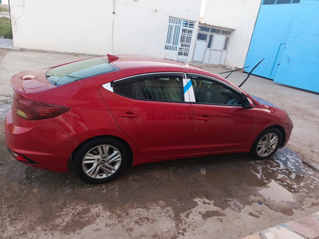 سلام عليكم النترا امريكي بيه قطعه صبغ باب موديل 2019 رقم اربيل دولي الاستفسار الإتصال عل الرقم *********** مكان السيارة كربلاء المقدسة
