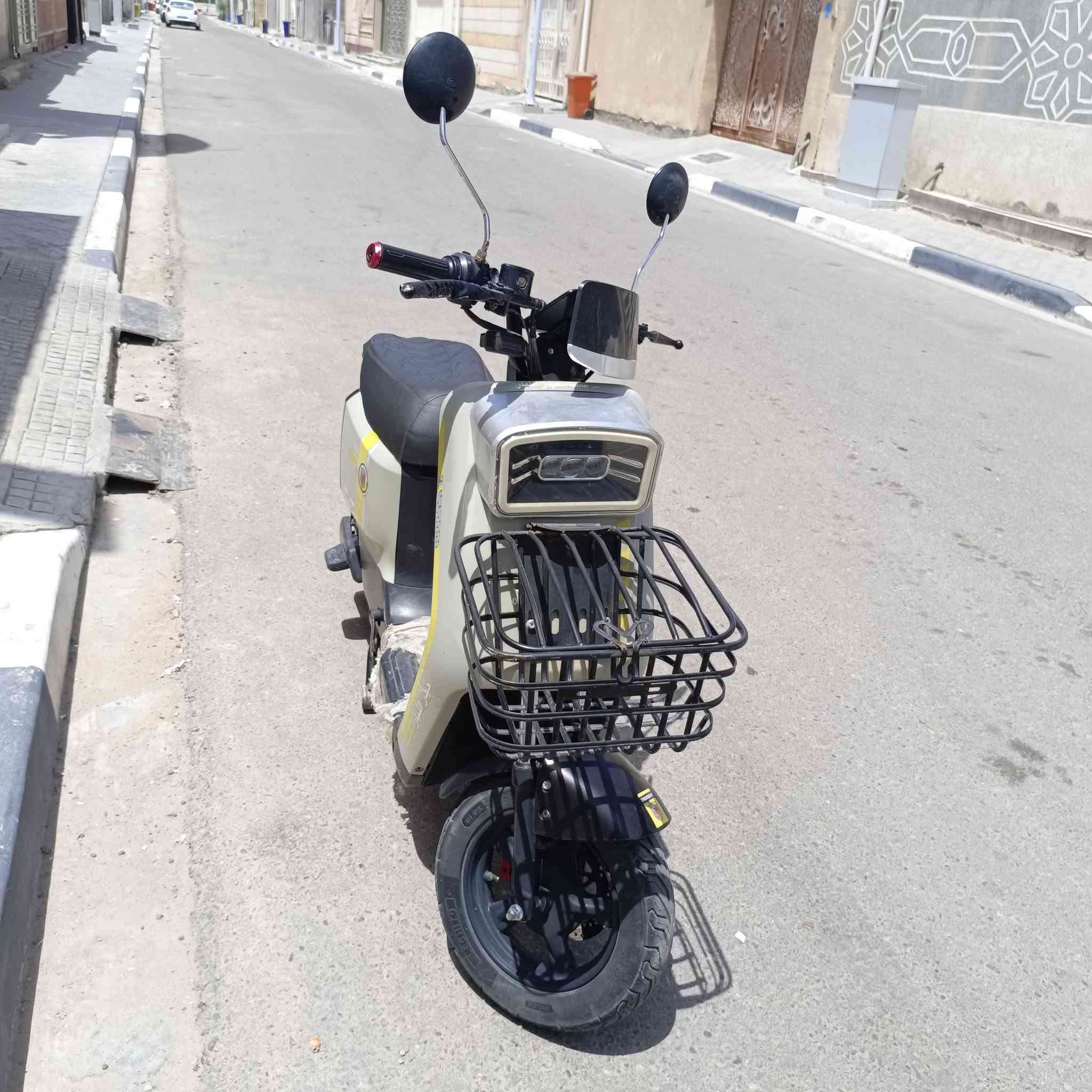 دراجه R7

مديل 2024 

((بطاريات منفوخه)) 

تمشي وشحنه مضبوط 

من كلشي كامله مابيه اي نقص 

سعر(275) 

العنوان البصرة الزبير حي الخطوة 

رقم /***********
