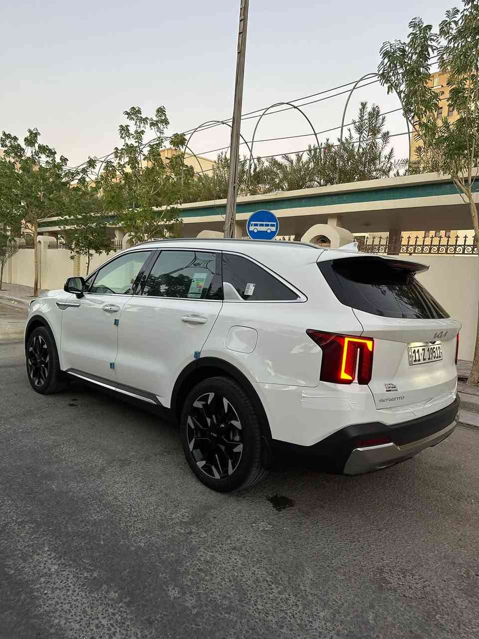 ✅سورنتو موديل 25 بغداد دولي خليجي
📌 تحويل مباشر 
السيارة كفالة عامة من البارد والضربه والصبغ والتكحيل شرط  

ماشية 20، محرك 6 سلندر

بصمة
بانوراما
حساس أمامي خلفي جانبي
ويل كب حجم 20
أشاير بالمري
كروز سرعة
تحكم ستيرن
مري شفط
سايد بريك بصمة
بك لايت LED
نظام ترحيب
محرك 6 سلندر
شاحن لاسلكي وشواحن بالمقاعد 
أريل نفكيشن
مقاعد عدد 7
ثلاث قطع تبريد
يدات كروم
درايف مود أربع وضعيات للقيادة
بصمة أبواب
كشن السائق والراكب كهرباء
السبير موجود، ويل 20
كامرة دوارة
LED نهاري
مانع انزلاق
أوتو هولد
شاشة متصلة
تبريد بيانو لمس
إنارة محيطية
جنطة كهرباء
تبريد منفصل
العنوان : كربلاء المقدسه 
 للاستفسار / شراي خابرني وعيوني الك 
*********** مهندس مصطفى
