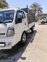 فحل للبيع موديل 23 كفاله عامه سياره حره السعر. 185بي مجال 07821012127