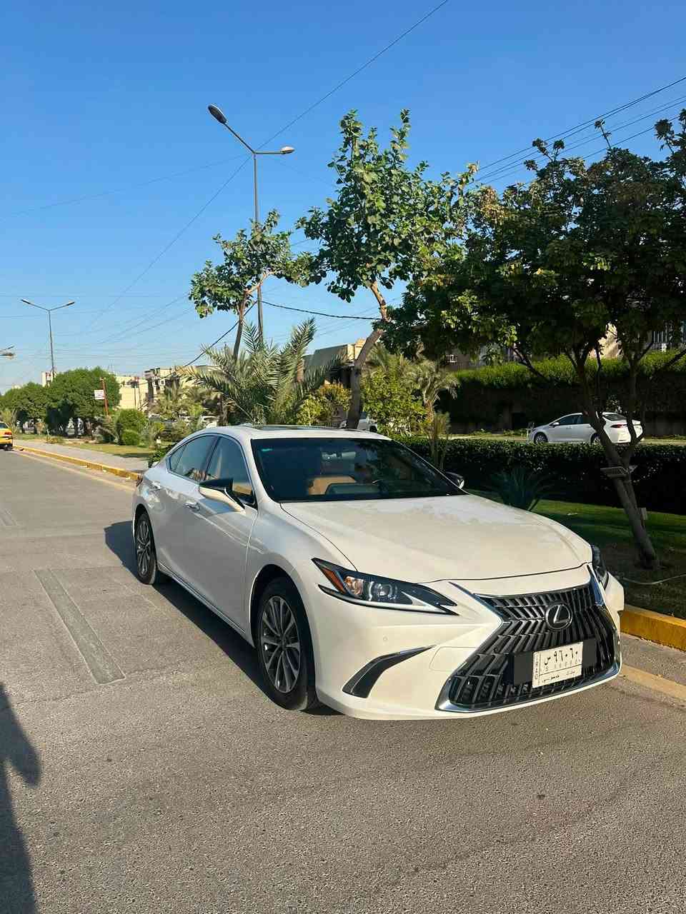 لكزس  2023 es300
سلام عليكم لكزس es300 للبيع رقم بغداد خليجي مكفولة من الصبغ والضربة ماشية 60 الف كيلو كلش جديدة السيارة واحلى من الصور ماخذهه زيرو وكل صياناتهه بالوكالة من الزيرو سعر 32500$ وبيها مجال 
عنوان بغداد حي العدل
***********

