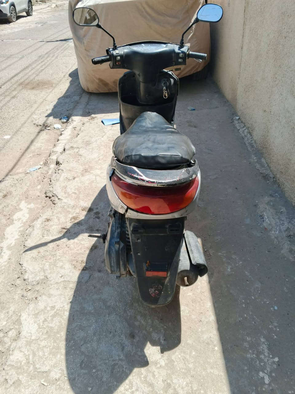 السلام عليكم مكلف بنشر للبيع بريز
دراجه كامله سلف هندر كهربائيات كلهة شغاله 
كفرات نضيفه السعر 400وبيهة مجال رقم***********
