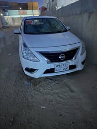 نيسان صني موديل 2020 بيه حالوب وبارد قليل بالجاملغ الخلفي السيارا هندي...