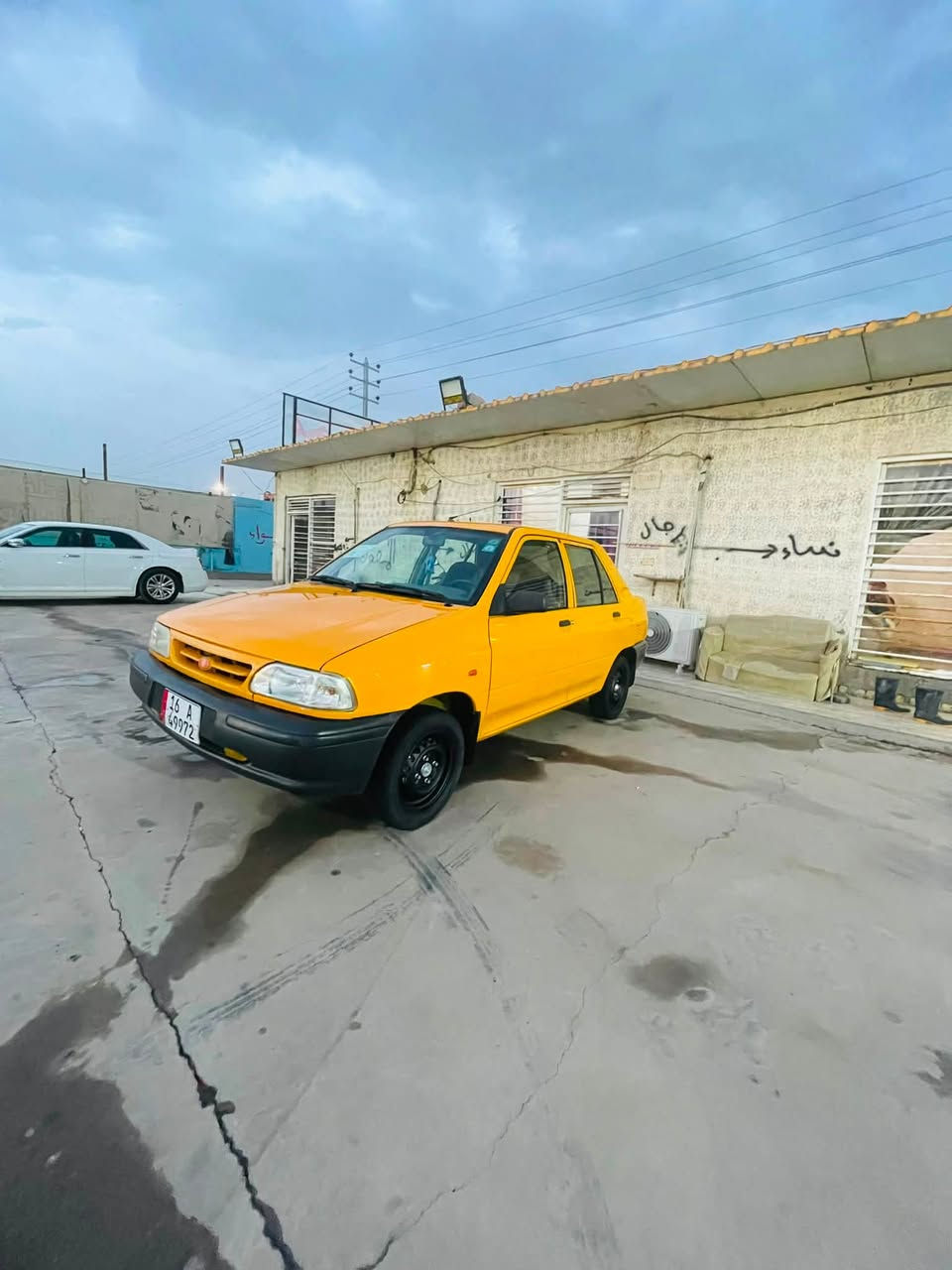 السلام عليكم سايبه ٢٣ رقم جديد مداور ثانيه يوم السياره كفاله من الصبغ والتبديل جاهزه تريد حداديه مصفره هيئه غرامات سنويه جديده   مكاني ديوانيه اي استفسار اتصل وبيك خير ودلل ***********
