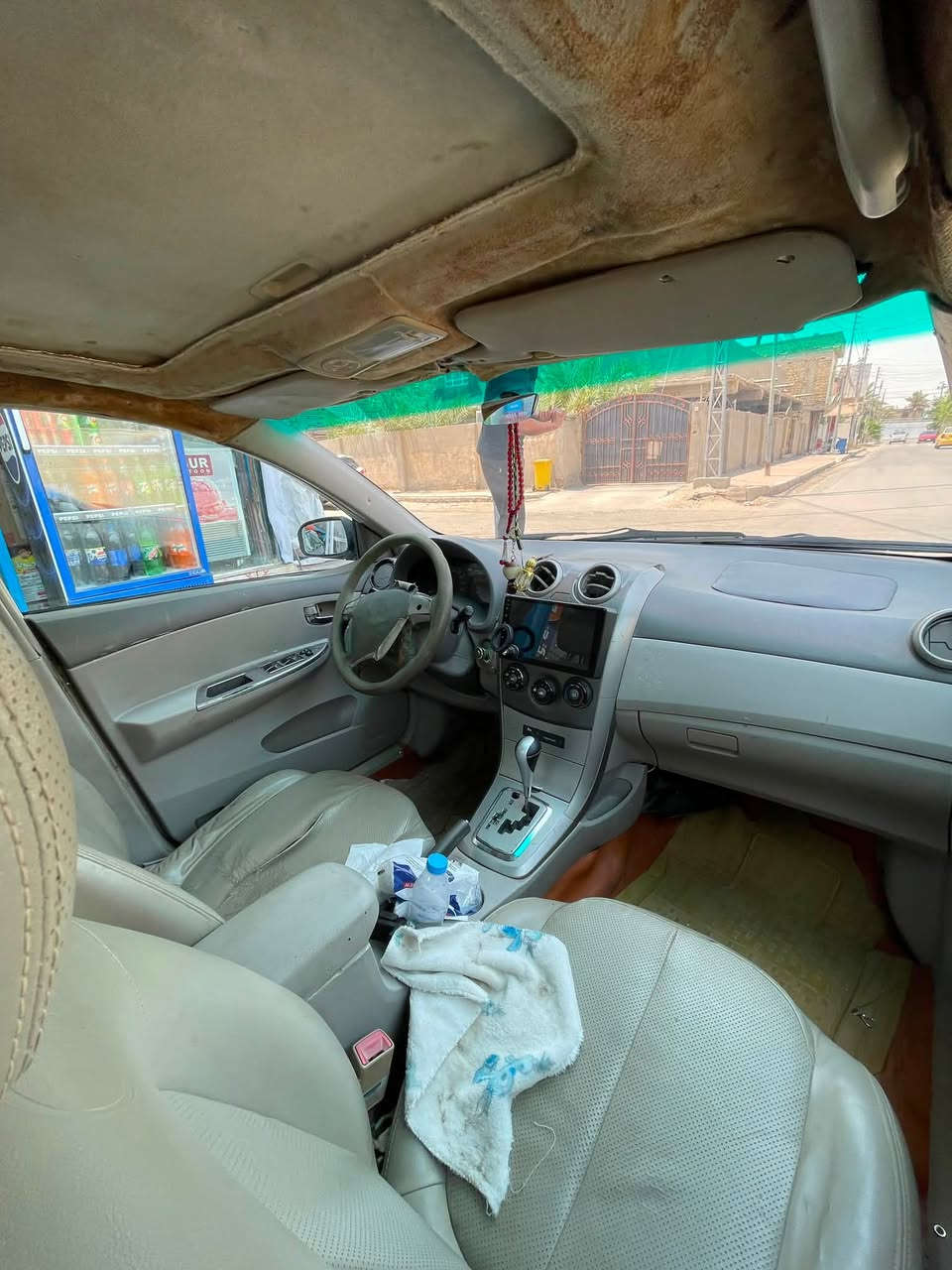 بي واي دي جي 3
محور گير و مكينة كورلا 1800
تبريد شغال 
‎راعيها بالفضليه و يريد تحويل 
بيع مستعجل السعر ٣٢ و بيها مجال 
مكان السياره ناصريه مركز
***********

