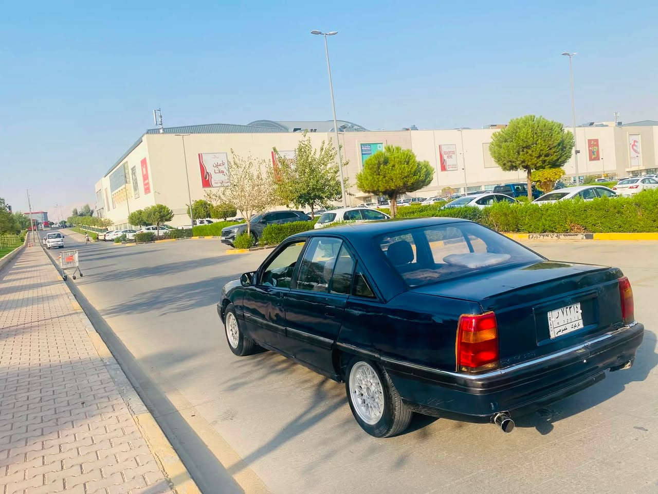سلاوی خواتان
لێبێت لەسەر ئیزنی ئەدمین ئۆمیگا مۆدێل ١٩٩١ مەکینە ٢٠ گێر و مەکینە و ئەکسلی بەشەرتی ١٠٠٠ فیتەر ئینفلۆی لۆک بەنزین هەر ناخوا سەیارەکە پێش و دوای تازە داگیراوە علوجە مالی مەدەنی بە شەرت هەموو گیانی مەزبوتە کارەبای کامل بە شەرت رزیوی و دەعمی نیە لە سلێمانیم گۆرینەوەش لەسەر دل گرتن ژم. ***********
