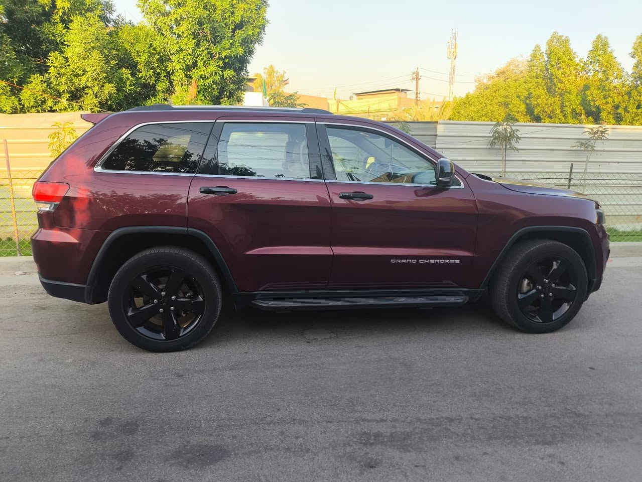 🚗 السلام عليكم ورحمة الله وبركاته
🔥 للبيع | Jeep Grand Cherokee Limited 2016

🇺🇸 وارد أمريكي
❌ بدون فتحة بانوراما

⚙️ المحرك: 3600 CC
⛽ 6 سلندر
✅ السيارة جاهزة للاستخدام ولا تحتاج أي صرف.

🛠️ تفاصيل الحادث:
🔹 جاملغ
🔹 بنيد
🔹 قطعتان صبغ (باب + الجاملغ الخلفي الأيسر)

💰 السعر: 175 قابل للتفاوض (بيها مجال).

📞 للتواصل: ***********

📍 للاستفسار أو المعاينة يرجى الاتصال أو المراسلة.
