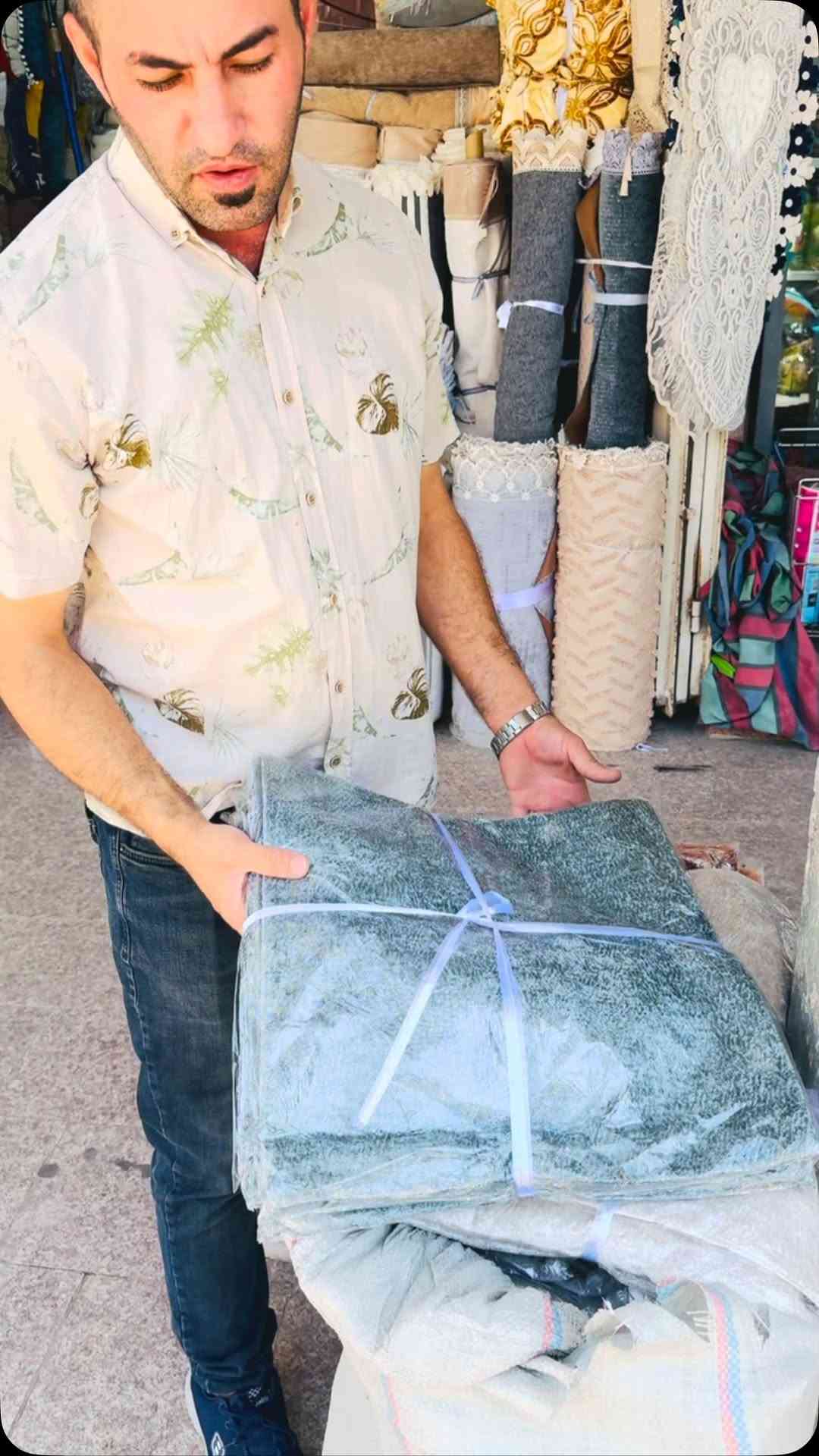 وجه كوشه ساده مخمل عالي
الوان خريفي
سعر الزوج :6
متوفر بكل فروعنا مع خدمة توصيل
***********-شارع باتا
***********-حي الصدر
#كوشات #مفروشات #بغداد #تجهيز #صالون
