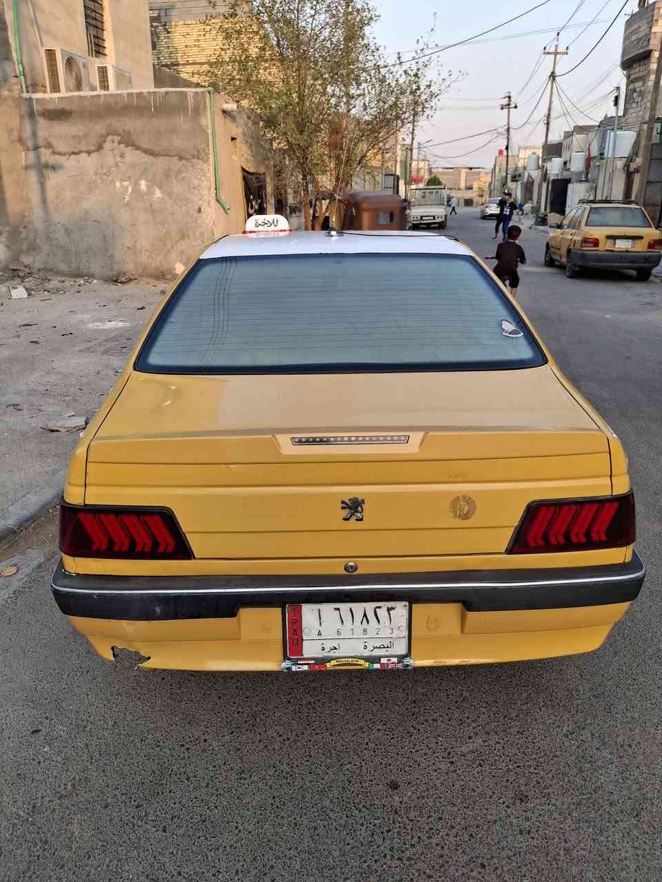 بيجو 405 مديل 16 كفالة ضربة وتبديل مكينه وكير وتبريد وحداديه جاهزه من كلشي مصفره هيئه وغرامات سننوية ل28 تحويل مباشر سعره 34 ورقة مكاني بصرة القبلة ***********
