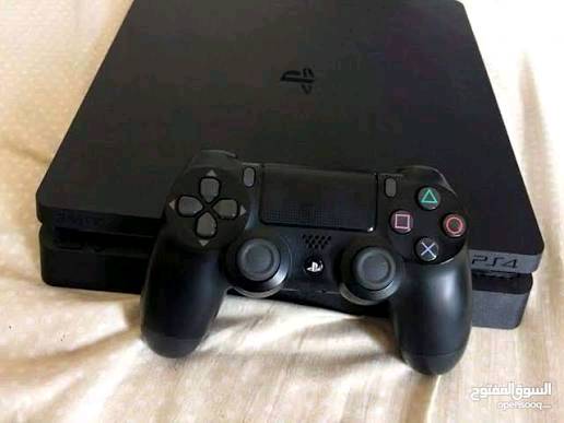 للبيع: جهاز بلايستيشن 4 (PS4 Slim) بحالة ممتازة
​السعة: 500 جيجابايت  
​الملحقات:
​جهاز PS4 Slim أسود  
​كرتون الجهاز الأصلي
كيبل الشحن(التشغيل) +كيبل HDMI 4K 
​يدين تحكم (DualShock) عدد2
​الألعاب (أقراص أصلية):
​FIFA 23  
​GTA V (Premium Edition)  
​God of War  
​الحالة: شغال ونظيف جداً وبدون أي مشاكل.
​السعر:290الف دينار وبي مجال 
المكان:بابل-قضاء المسيب-حي الموظفين
للتواصل:  ***********  أو على الخاص