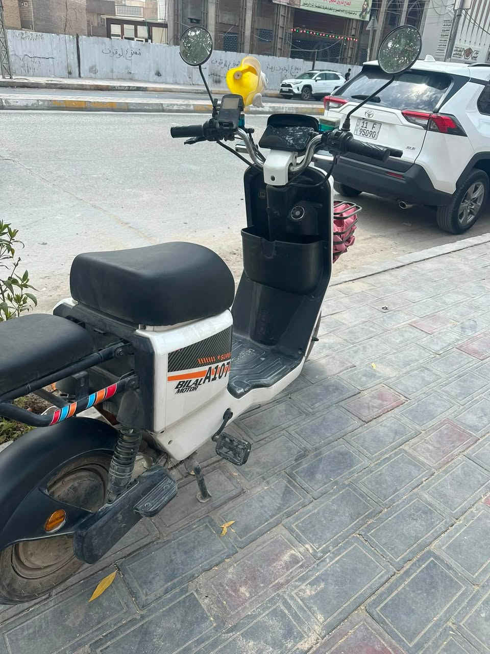 سلام  عليكم  دراجة شحن A107 معروفة فئه عاليه ملف 1500 w جودة عالية شلعة جداً قوية سرعتها الحقيقية 65 جداً سريعة عدد البطاريات 6 كل بطارية 32A بطاريات جديدة كاملة مكملة مكفولة دراجة من كل النواحي كاملة وسريعة مكاني كربلاء المعملجي تجي تفحص وتروح
سعر 650 بيها مجال حك جيتك رقمي ***********
