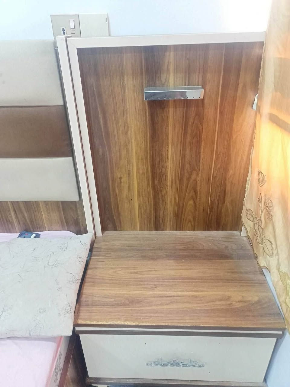 غرفه نوم تركي90% ستة قطع ب200/***********
