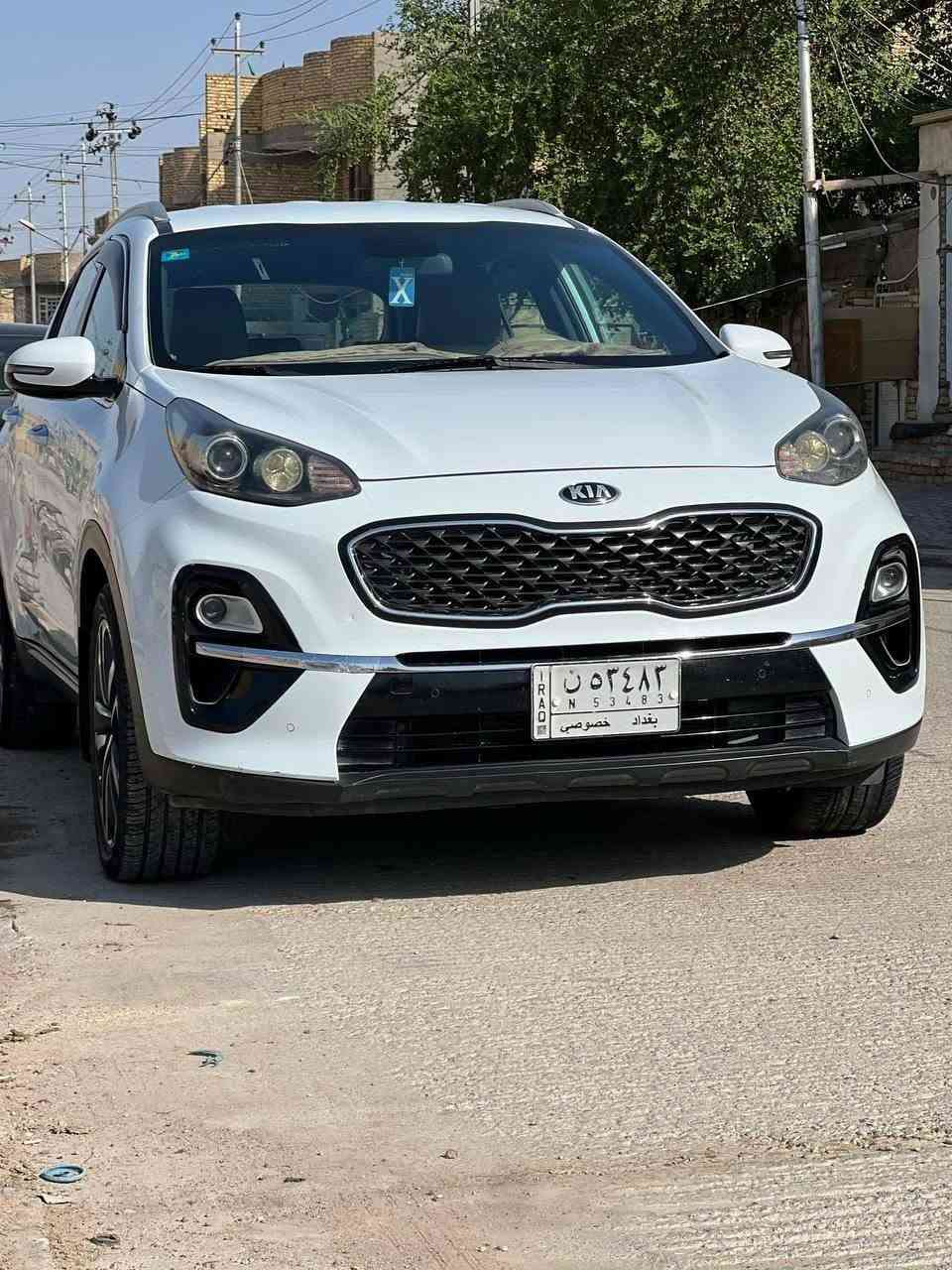 سبورتج موديل ٢٠٢٠ خليجي سياره جديده ونضيفه كلش رقم بغداد تحويل ثاني يوم بسمي اشاير بالمري ترحيب عن بعد تحكم بالستيرن تبريد قطعتين ماشيه ١٤٥ الف بيه صبغ بالباب عكس سايق قليل  مكاني واسط حي الجهاد  السعر ١٩٠  للإستفسار اتصال ع رقم***********0او.  7800681528

