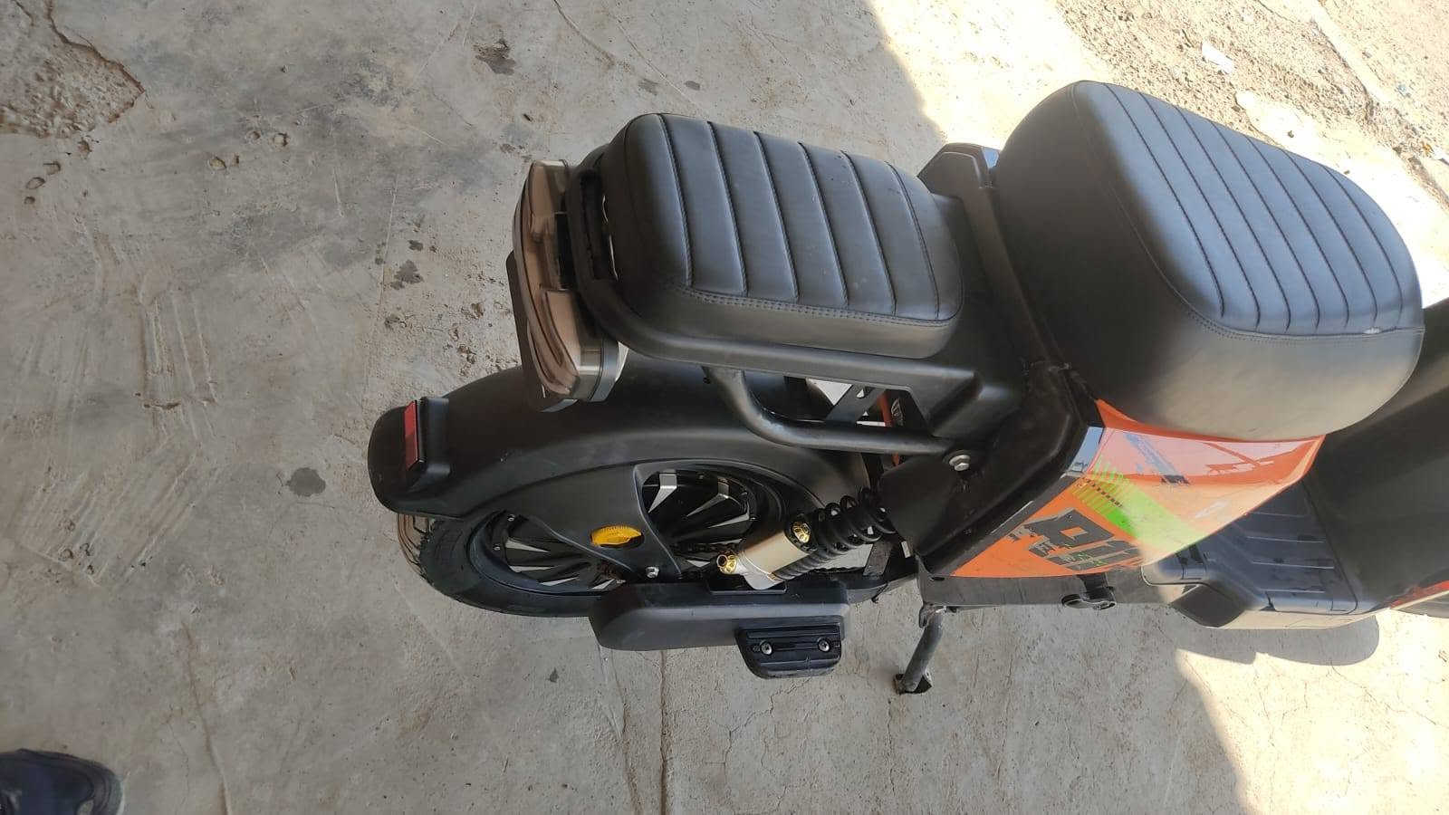 للبيع دراجه R11موديل25 بطاريات ابو الولد 32أمبير  شرط الفحص
أبيع نقد فقط ما أبيع قصط 

السعر المطلوب 550وبي مجال للشراي 

للاستفسار الاتصال على الرقم التالي ***********
