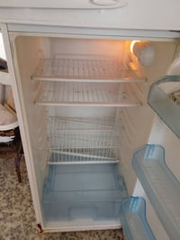 غراض للبيع بعدهن صار شهر من شتريتهن لي يريد يراسل خاص  07725945653