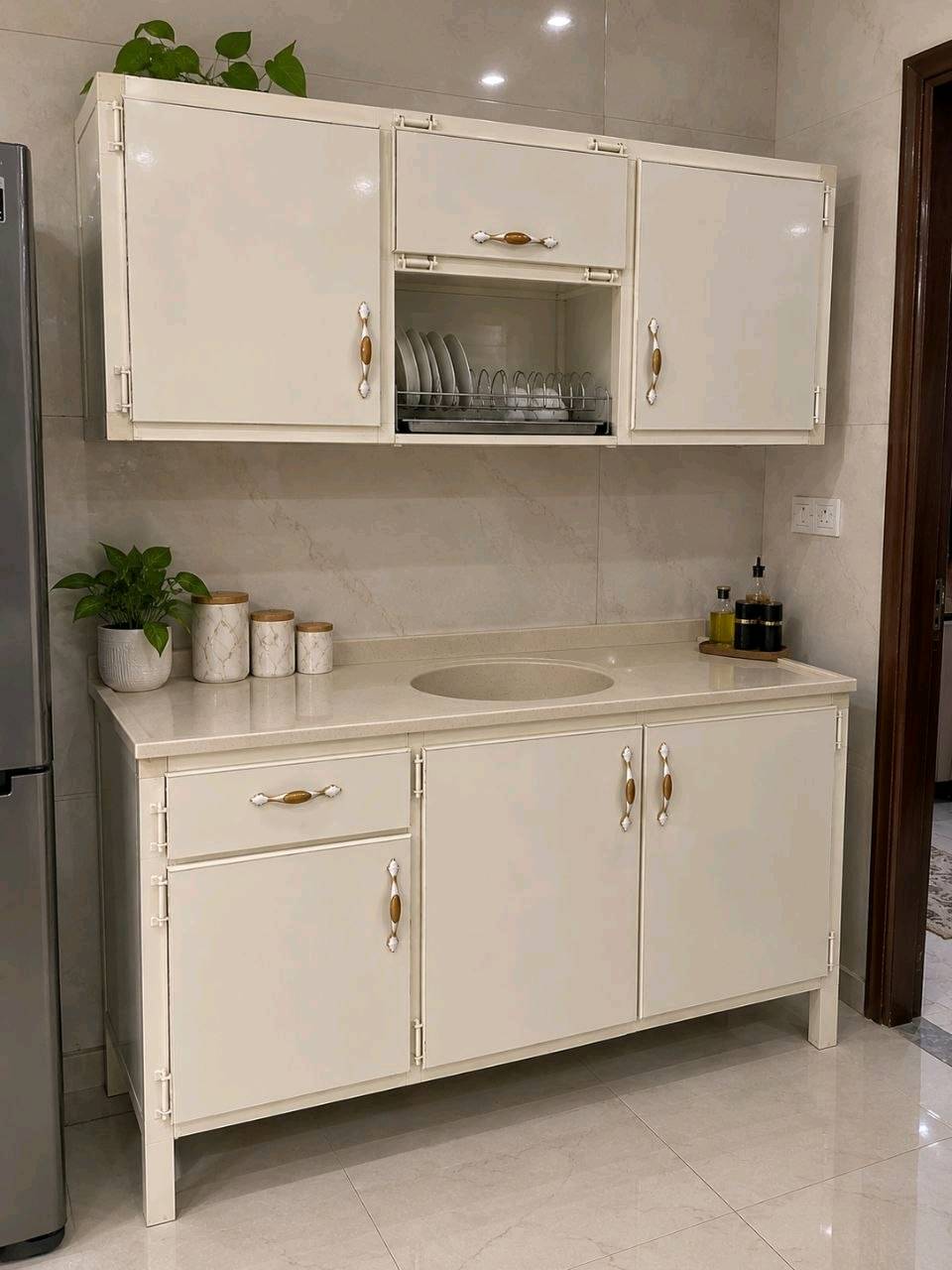 سنك مع ملحق قياس متر ونص

ابوالسله سعره230 

توصيل 
بغداد 10
اطراف 15

نجف الاشرف 25
كربلاء المقدسة25 
بابل 25
ديوانيه 25
واسط  25
بعقوبه خالص 25 

توصيل( بصره سماوه ناصريه وميسان 35

توصيل (بلدروز. مقداديه. موفقيه. بدره وجصان. الحي ) 50 الف



❌مرمر اسود اضافه 5#بغداديات #كاونترات خشب #خشب #محافظات #mdf #مناسب #راقي #كربلاء #نجف #بصره #ناصريه