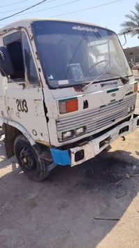 نيسان عظم • دهن نجف • كهربايات شغاله