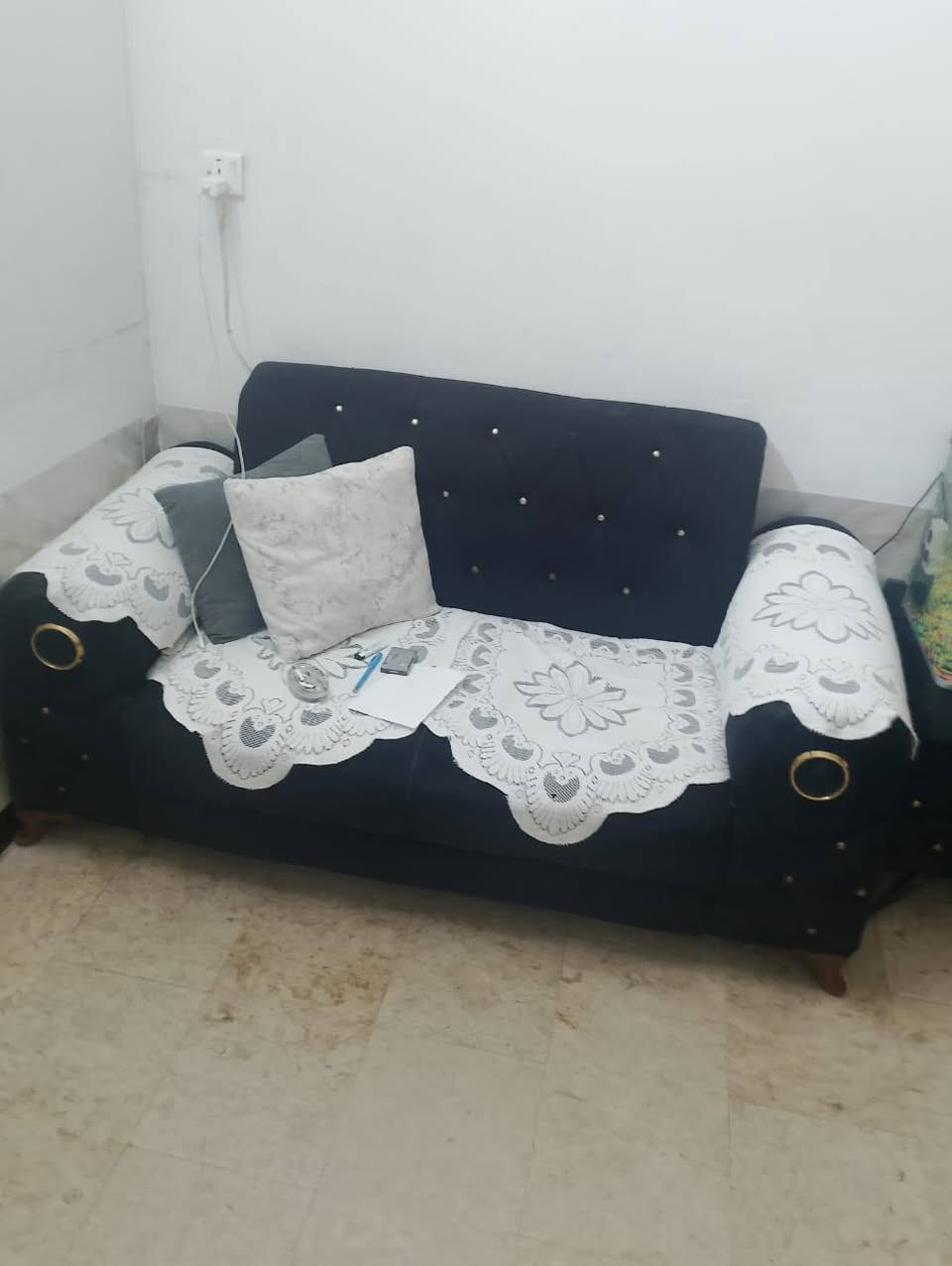 اغراض نضيفه جدا ومناسبه العنوان البلديات واكو توصيل بكروه ***********
