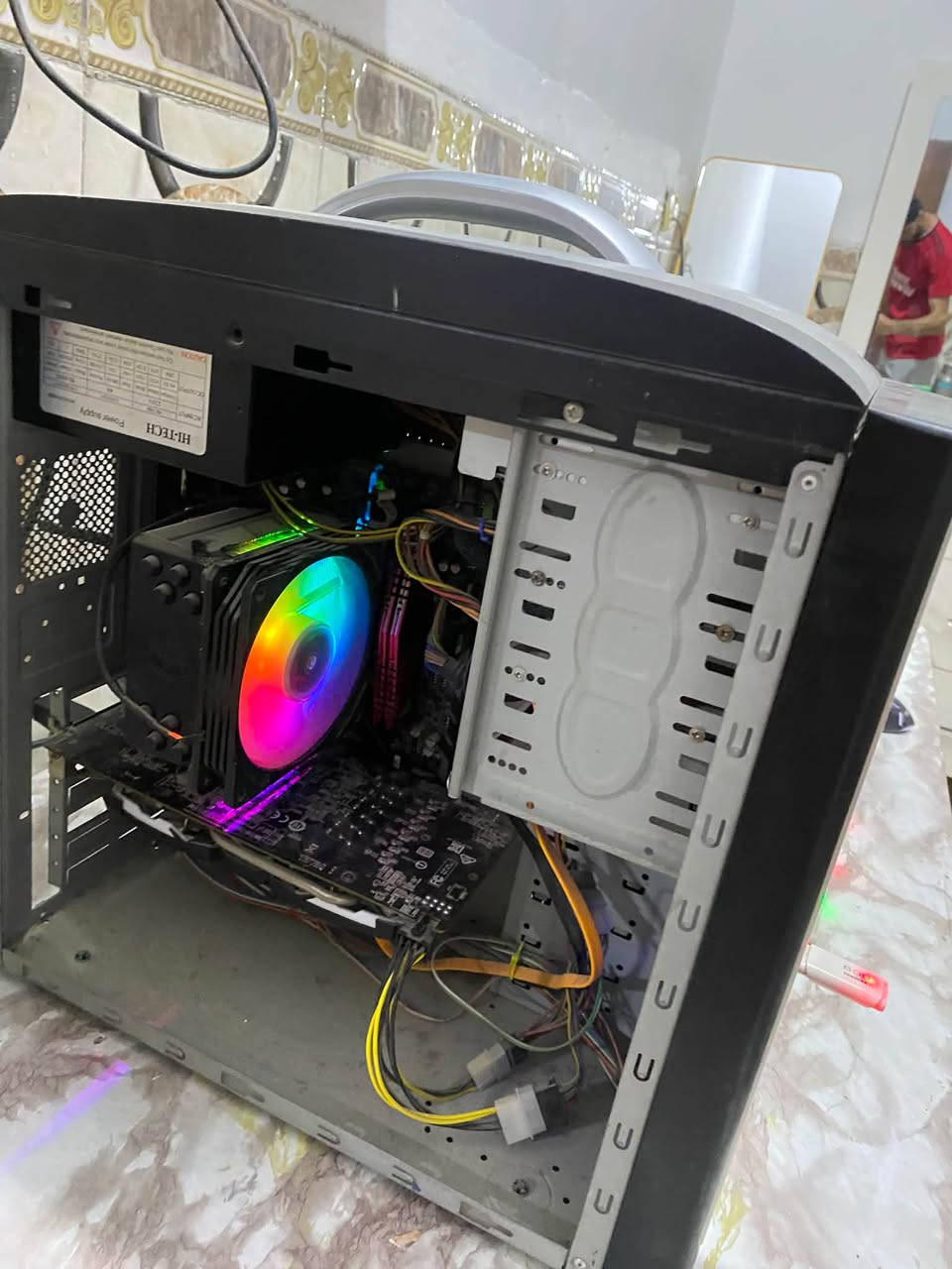 حاسبه  وندوز 10 ''مواصفات عاليه شاشه مقوسه رايدهة 650بيهة مجال لاستفسار مراسله اصفحه او الاتصال عله (***********)
