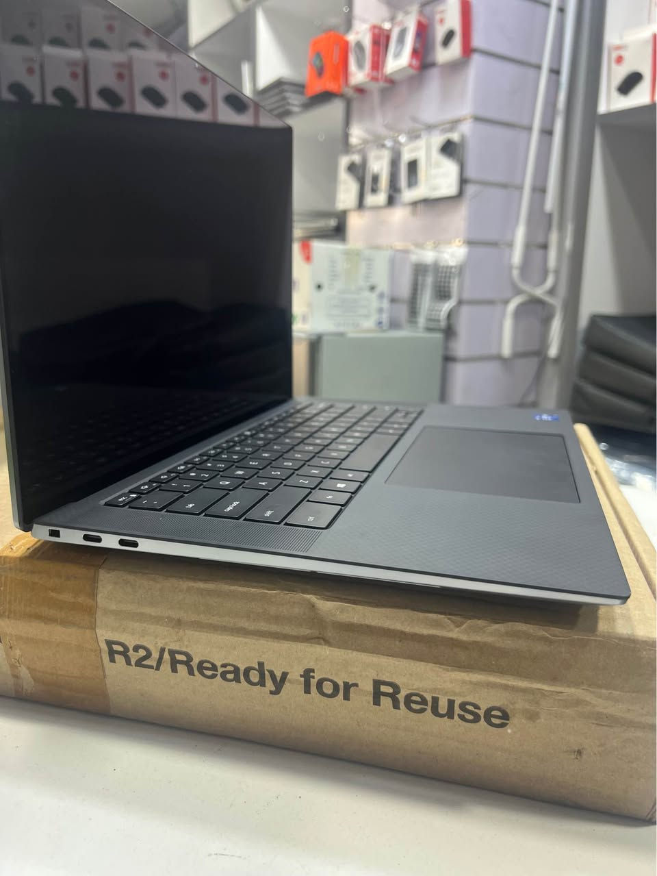 🔥 للمهندسين والمصممين وأصحاب الشغل الثقيل!

💻 Dell Precision 5560

⚡ Core i7 – الجيل 10 فئة H
🚀 RAM 16GB
💾 512GB SSD NVMe
🎮 NVIDIA T1200 4GB — كرت شاشة خارجي احترافي
🖥️ 15.6” 4K UHD
👆 شاشة لمس 4K
✨ تصميم نحيف وفخم وأداء قوي

مناسب لـ:
🏗️ الهندسة والتصميم
🎨 برامج التصميم والمونتاج
🧑‍💻 البرمجة والبرامج الثقيلة
🎮 والألعاب حسب متطلبات اللعبة

💰 السعر: 860,000 دينار فقط

📍 مكتبنا: أربيل – شارع سلطان مظفر

📞 للتواصل: ***********

🛡️ ضمان استبدال 30 يوم

(اراء المشترين بالصفحة) بغداد, العراق
