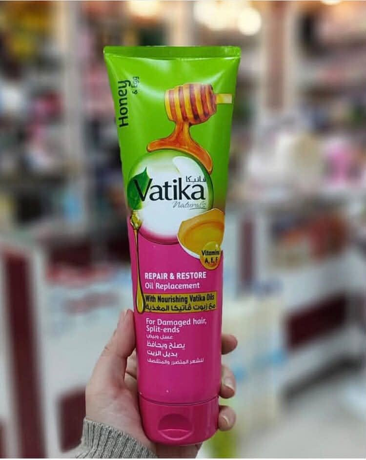 Vatika   🌵🌸  بديل الزيت فاتيكا الاصلي

عرض خااص توصيل مجانا داخل خانقين 🚕🚗🚕🚗🚕🚗🚕🚗🚕🚗

😍يعمل بديل الزيت فاتيكا على إصلاح الشعر التالف وتغذيته لضمان الحصول على شعر صحي😍

يحتوي بديل الزيت فاتيكا على خلاصة البيض والعسل واللوز والثوم والأرجان  🥰

💜حيث تعمل تلك التركيبة على جعل الشعر الجاف والخشن أكثر نعومة وسلاسة.⁦❤️⁩⁦❤️⁩✨
💜يصلح الشعر ويحافظ عليه من النشفان والتكسر والتلف
💜يلف الشعر بطبقة حماية من عوامل الطقس والحرارة والتلوث
💜يرمم وينشط بصيلات الشعر فيجل الشعر اكثر قوة وكثافة
💜يحتوي على  فيتامين A,E,F

بالعسل عسل 🍯 للتقصف الشعر  ومتضرر
بالصبار 🌵 لحمايه الشعر من تساقط والشعر الضعيف

للطلب والاستفسار يرجى مراسله الصفحه او واتساب 
***********

متوفر خدمه توصيل الى جميع المحافظات 🚕🚗🚕🚗🚕🚗🚕🚗🚕🚗
