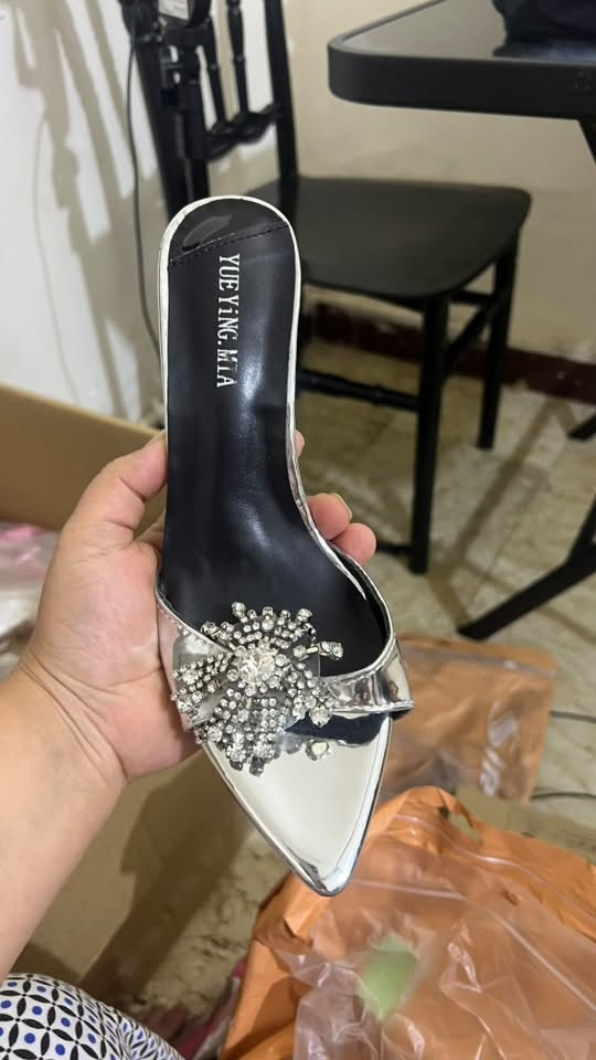 قطع اخيره بسعر الجملة 5 الاف للقطعه تصفيه بضاعه كوالتي يجنن 
للحجز واتس *********** 
يوجد توصيل
