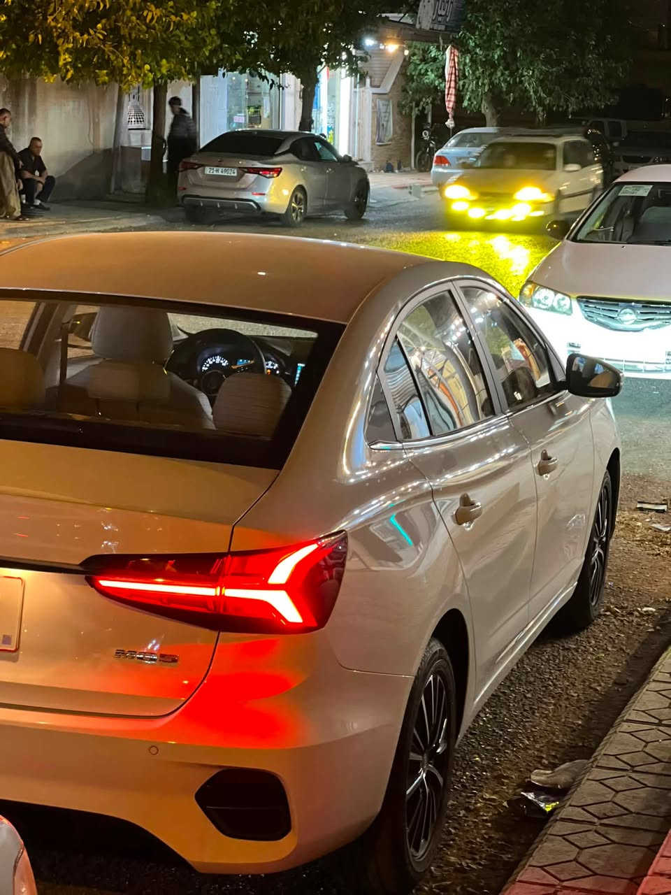 ئیمجی٥
مۆدیل2025
ئۆتۆماتیکە
تەبریتە
2500ڕۆشتوە
بەسمەیە
بریک بەسمە یە
کاتی45ڕۆژی ماوە
***********

