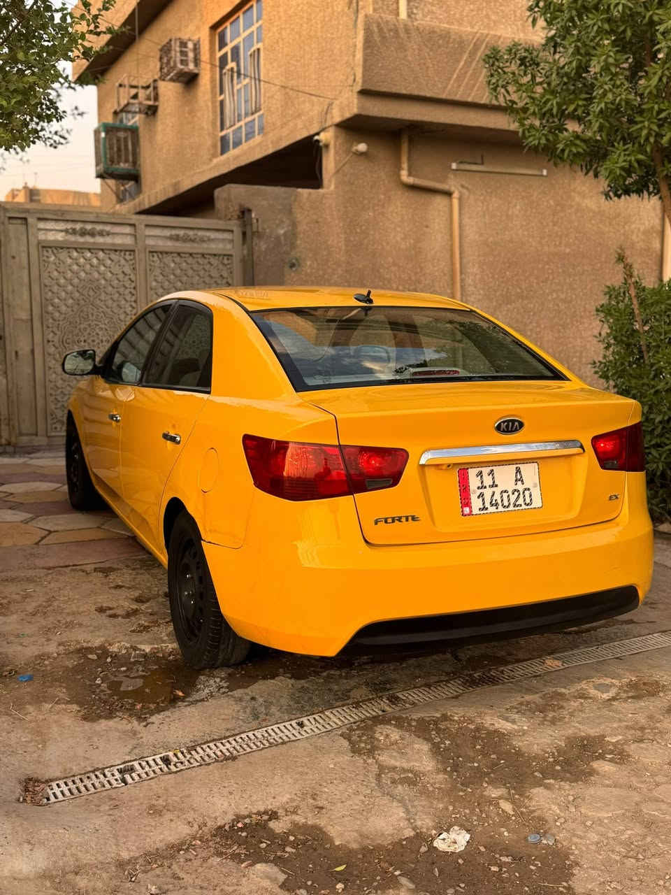 سلام عليكم فورتي 2012 جديده وجاهزه فول مواصفات رقم جديد سنويه جديده ما ناقصه برغي سعر 85 وبيه مجال ستفسار ***********
