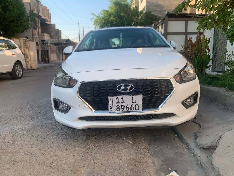 السلام عليكم سيارة هونداي رينا موديل 2020 مكفوله بيضاء الون رقم بغداد جديد فتحه اشاير ب المري اوتو شاشه ماشيه 74 
***********
السعر 98$ وبيها مجال
