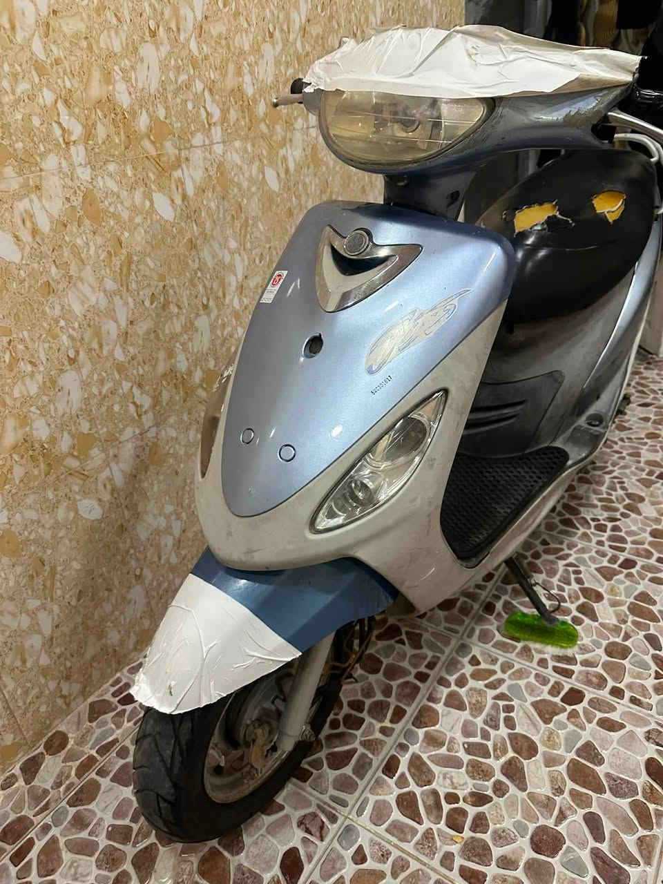 سلام عليكم ماكس منغولي مكفوله وين ماتريد افحص كله شغال كامله تواير جدد ودبلات جدد سعر٧٠٠ بيه مجال ***********
