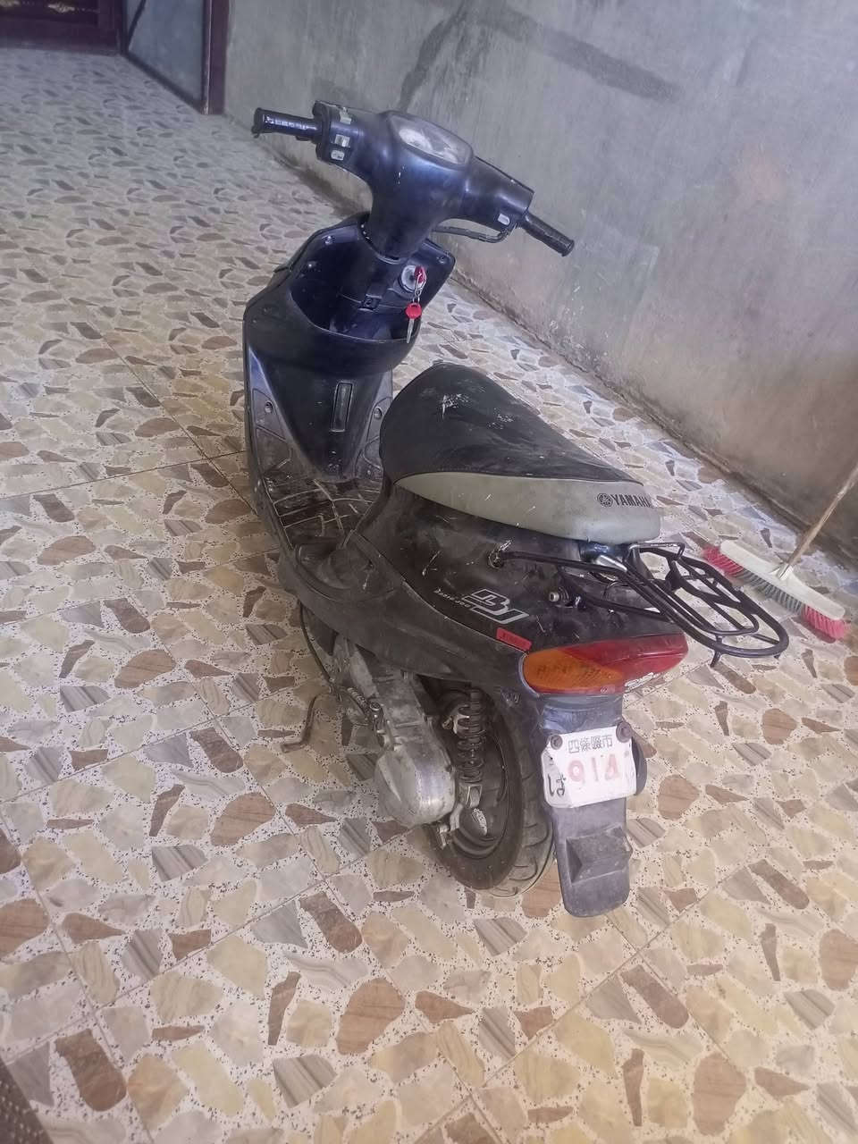 للبيع بيجي ياباني 9زروف 
شغالة سلف هندر 
لايت اشاير بريكات هورن  محرك 
السعر 150
شراي يتصل على راعيها ***********
اني مكلف بالنشر

