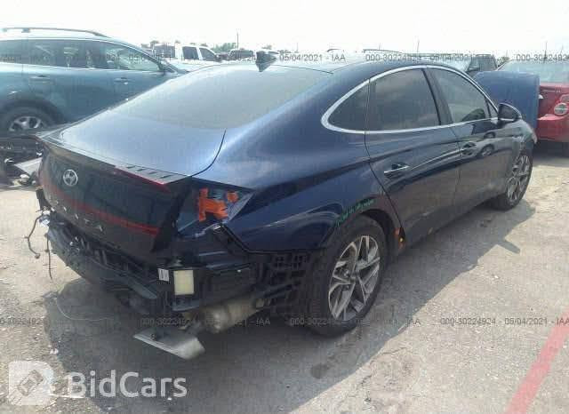 السلام عليكم
سوناتا 2020 اربيل 
2500 تنفس طبيعي 
عليها ادامه كامله قبل ايام بلكات باتري.. الخ 
حادث سرقة والبنيد راجع نفسه بيها صبغ جاملغ و نص الجاملغ الثاني وبارد كد شبر يم السبايدر مال الجنطة 

بيها جراد بالقمارة ويروح بالمعالجه 

مكان السيارة كربلاء 
السعر 135 ورقة 
***********
