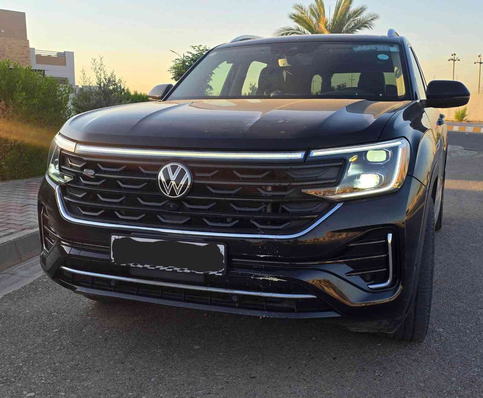 فولكس واكن اطلس موديل ٢٠٢٤
اعلى فئة ماكو فوكاها
 #ATLAS_SEL_PREMIUM_RLINE

ويل كروم حجم ٢١ 
كامرة محيطية ٣٦٠ درجة 
دفع كلي مع ٦ انماط قيادة
الانارة تفاعلية مع حركة الستيرين والدواخل كلها لمس  
وبعد بيها هواية مواصفات
شوف الفديوات بعد عالمواصفات   
ضرر فقط شوية من الباب الامامي وشوية من الخلفي طرف السايق مصلحات نفسها بدون دواخل بدون ايرباك نظافة فوول 
  رقم شمالي بإسمي  
#ATLAS_SEL_PREMIUM_RLINE
اعلى فئة-فول الفول 
للاستفسار 
***********
