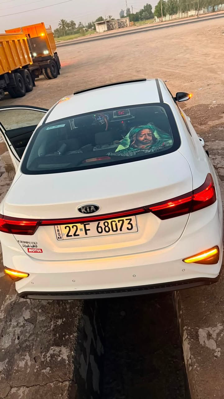 KIA CERATU 2021 
فول فول مواصفات  
 رقم اربيل جديد سنويه 2031 بسم كردي وكاله تحويل حاضر 

عداد المسافات 111,406

حجم المكينة 1600

بصمة تشغيل 
بصمة ابواب 
تشغيل عن بعد 
ترحيب 

قطعتين تبريد 

اشاير بالمري 
مري شفط

فتحة سقف 

كفاله عامه من ضربه و صبغ 

السعر 156$ بيها مجال 
السوك كلشي بي وكلشي بسعره 

مكان واسط الزبيديه 
***********
***********

