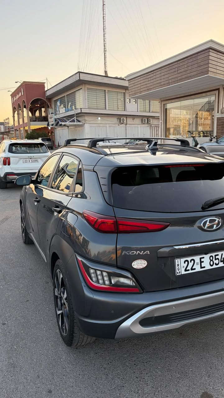 هونداي كونا للبيع فول الفول 1/1 
موديل 22 limited ماشية 45000 كم 
حجم المحرك 1.6 تيربو 

KM8K53A30NU841719
حادثها جاملغ اليمين ومثل مموضح برقم الشاصي  
السيارة بيها قطعتين 
السيارة مكفولة كير ومحرك شاصي ومكفولة من الصبغ 
السيارة رقمها شمالي باسمي تحويل مباشر 
 مكان السيارة  الموصل  
--------------------------------------
مواصفات السيارة 
سلايد 
شاشة جبيرة 
عداد دجتل 
3 مودات سياقة مع تغير العداد حسب نوع السياقة 
SMART-Normal-Sport
سياقة ذاتية 
مثبت سرعة
توقف ذاتي 
رادار نقاط عمياء 
كاميرا دوارة 
نظام كاربلي واندرويد اوتو 
شحن لاسلكي 
دخول ذكي 
تحكم منحدرات 
تدفئة المقاعد 
تشغيل عن بعد 
كاميرا خلفية دوارة نمطين 
السيارة فول الفول 
السيارة مال دكتور وبيها نقوصات بسيطة 
السيارة تمشي فول مناقصها شي شغل واطلع 

السعر 💵 14500  مجال حق النقوصات انزلها من سعر السيارة بيها رادار عاطل ويحتاج لصبغ للدعامية
*********** موصل, نينوى
