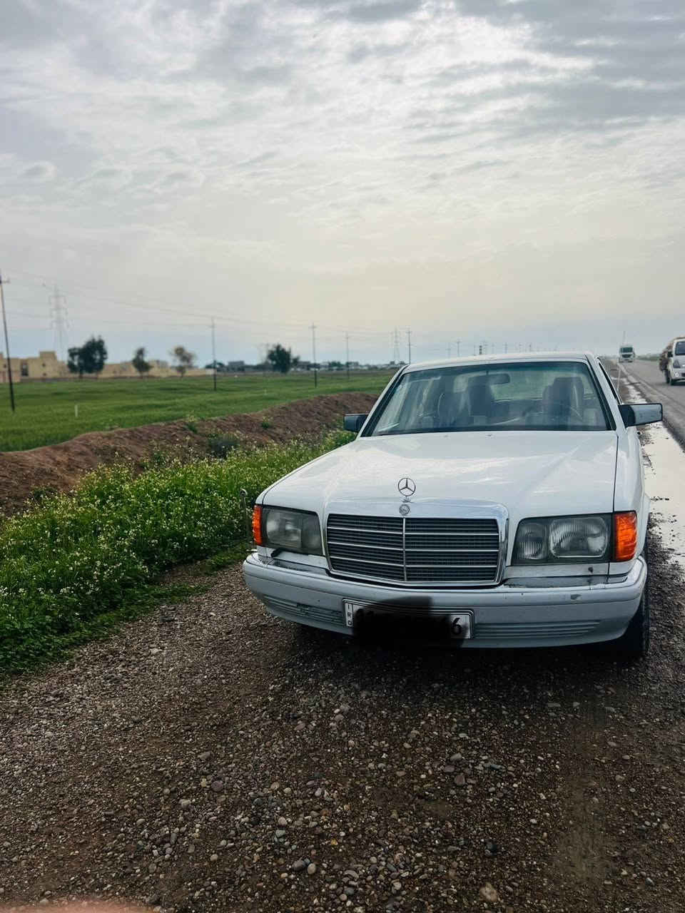 سلام عليكم
سياره جامبوا رئاسي باب قصير 

300se

موديل 87

رقم بغداد باسمي 
تحويل ثاني يوم 

محور كير مكينه راس ثور 3000

 

كامله سياره  

مال جناي بس مستعجل ع بيعته 

تبريد دايمه ع ايدي ثلج خير من الله 

تخم تاير جديد

مكفوله الغود وقواعد دبل من خياس لو كص لو تصليح 

صدر امامي خلفي دايمه ع ايدي صار شهر 

سياره كله شغاله كهربائيات عليه لاين زنون  

دشبوله فطر ما بي نظيفة 

غرفته خير من الله 

عنواني بغداد 

***********

سعر 55
